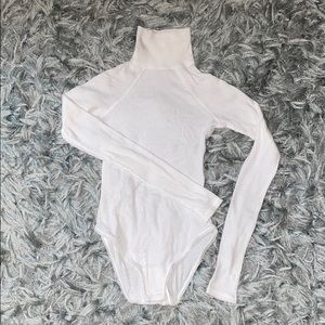 NWOT FREE PEOPLE TURTLENECK BODYSUIT